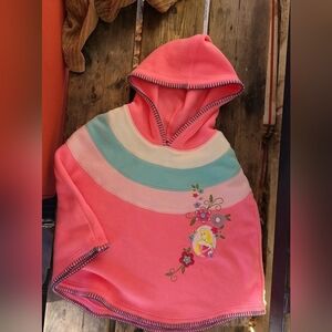 DISNEY Princesses SZ 4T VGUC PINK w/ PRINCESS aplique fleece poncho shawl Hood